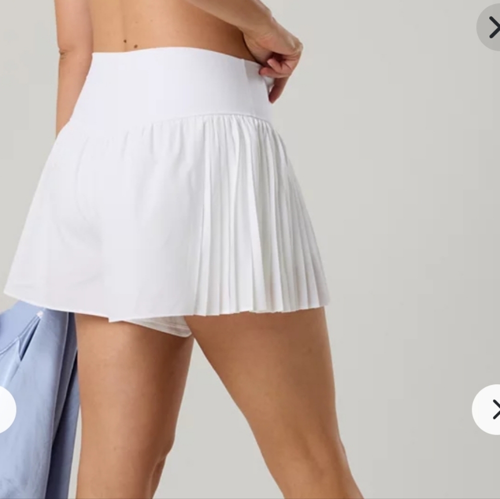 Offline By Aerie Real Me Pleated Flowy Short - Picture 2 of 5